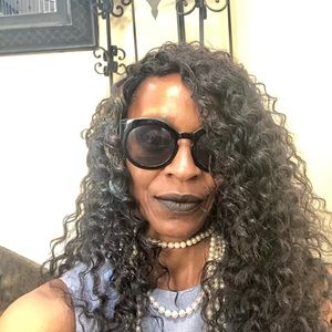 Meet your Posher, Yvonne